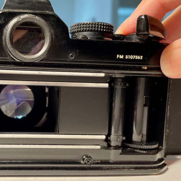 NIKON FM Vintage Black Body camera w 2 LENSES & many accessories - Picture 6 of 16